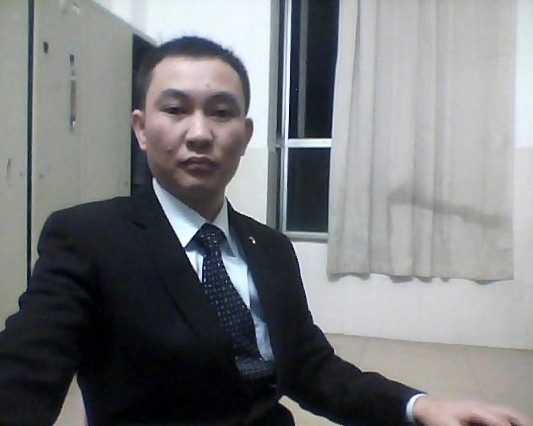 诚恳的大叔的第一张照片--永州闪婚服务中心